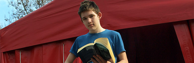 Vršnjaci me smatraju čudakom zbog knjige u ruci