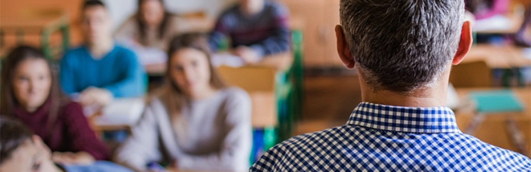 Većini učitelja male stvari pomažu držati „glavu iznad vode”
