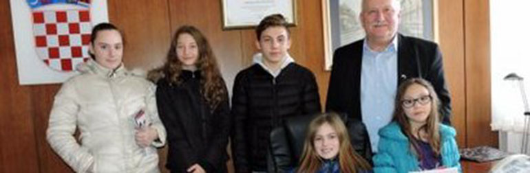 Zamjenik župana s učenicima o „Ruži međimurskoj“