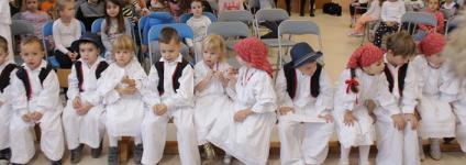 Školski portal: Dobili tradicijske drvene igračke