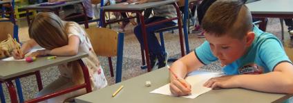 Školski portal: Je li pravedno sniziti ocjenu zbog nečitkog rukopisa?