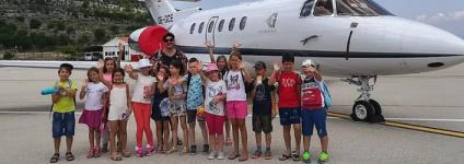 Školski portal: Učenici drugog razreda posjetili Zračnu luku Bol