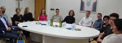 Školski portal: Uspješni srednjoškolci kod gradonačelnika